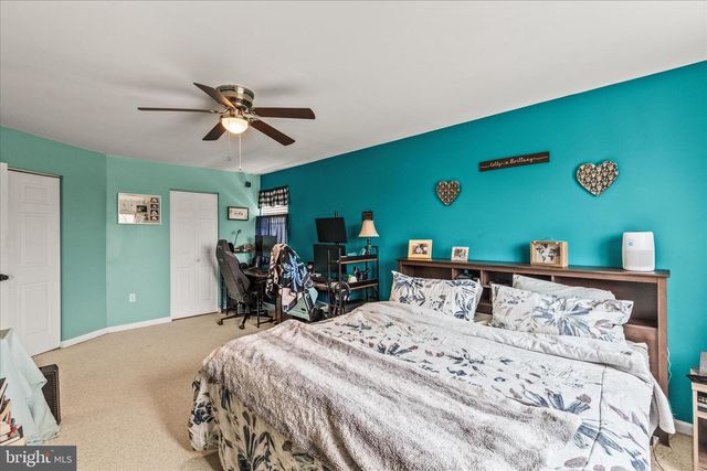 3307 GLEN HOLLOW DR, Dover, PA 17315