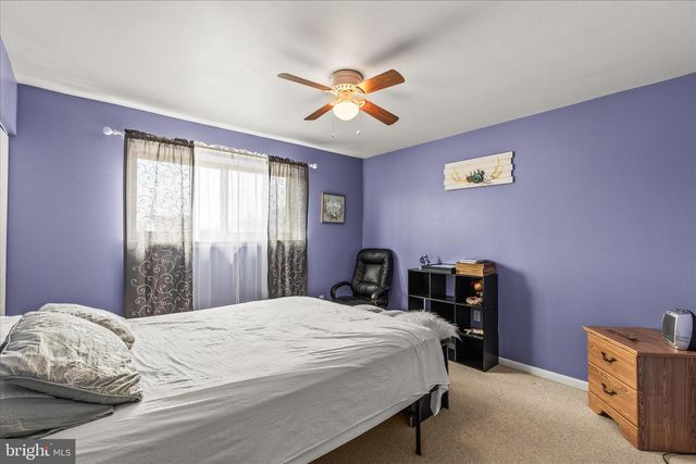 3307 GLEN HOLLOW DR, Dover, PA 17315