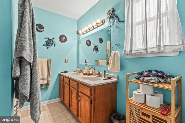 3307 GLEN HOLLOW DR, Dover, PA 17315