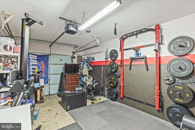 3307 GLEN HOLLOW DR, Dover, PA 17315