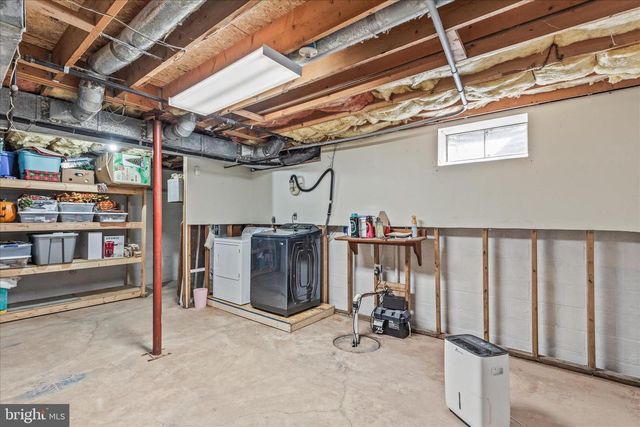 3307 GLEN HOLLOW DR, Dover, PA 17315