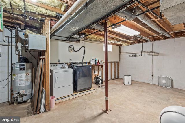 3307 GLEN HOLLOW DR, Dover, PA 17315