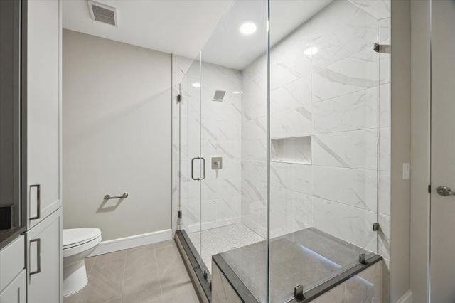 9757 Katy Freeway 321, Houston, TX 77024