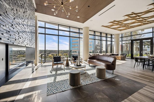 9757 Katy Freeway 321, Houston, TX 77024