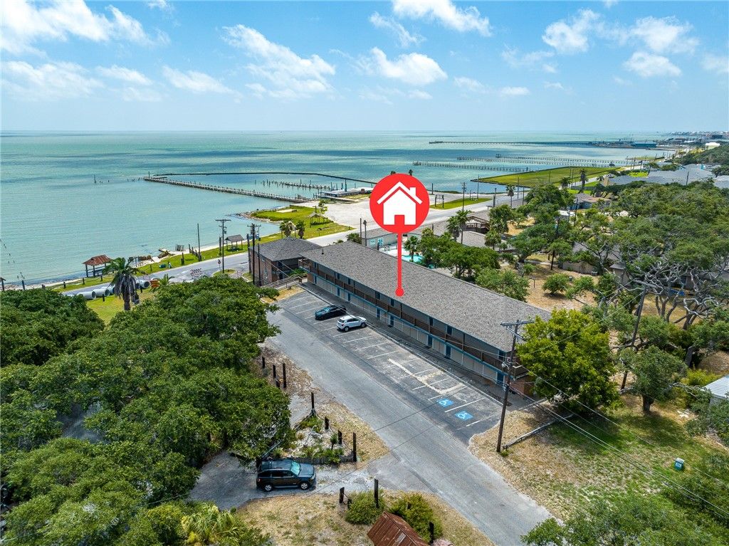 919 N Fulton Beach 207, Fulton, TX 78382 — exterior