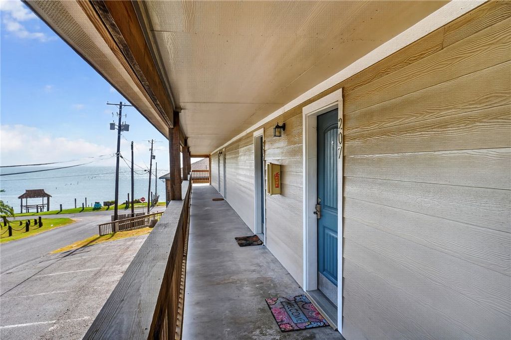 919 N Fulton Beach 207, Fulton, TX 78382 — photo 4