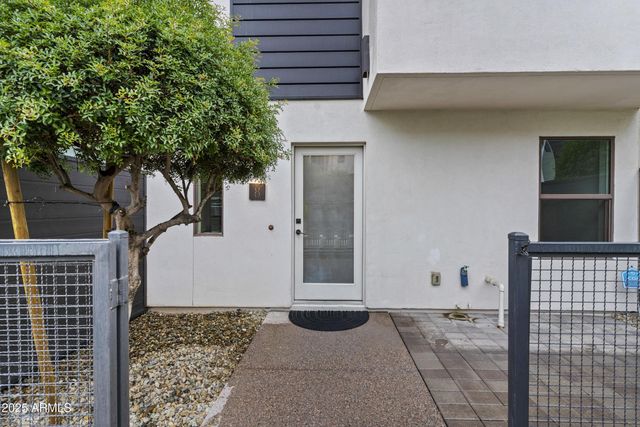 325 E Coronado Road Unit 8, Phoenix, AZ 85004