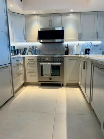 5600 Collins Ave 15S, Miami Beach, FL 33140