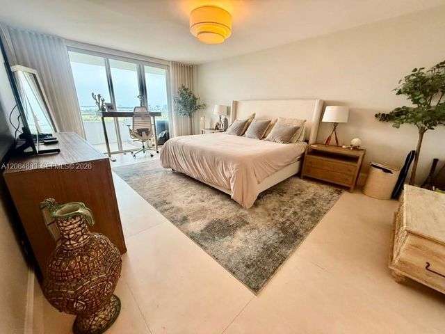 5600 Collins Ave 15S, Miami Beach, FL 33140