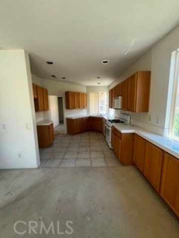 615 Brooklawn Drive, Banning, CA 92220