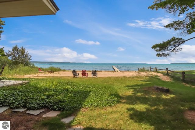 2175 N US-31 N, Traverse City, MI 49686