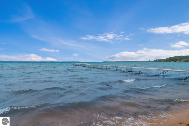 2175 N US-31 N, Traverse City, MI 49686