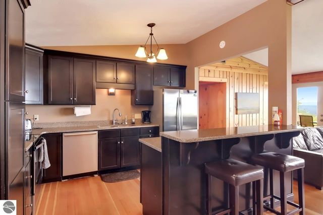 2175 N US-31 N, Traverse City, MI 49686