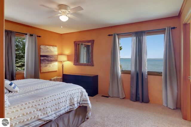 2175 N US-31 N, Traverse City, MI 49686