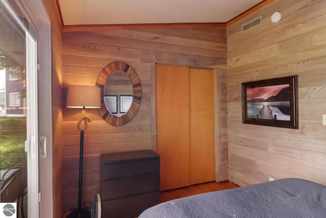 2175 N US-31 N, Traverse City, MI 49686