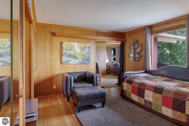 2175 N US-31 N, Traverse City, MI 49686