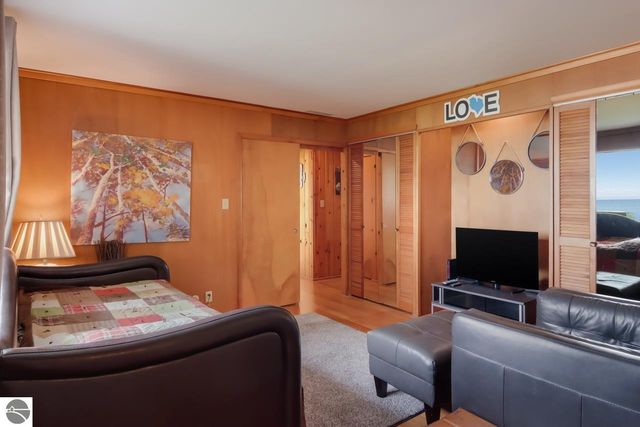 2175 N US-31 N, Traverse City, MI 49686