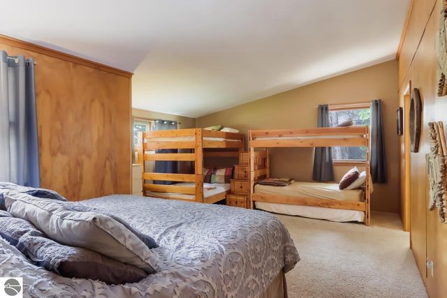 2175 N US-31 N, Traverse City, MI 49686