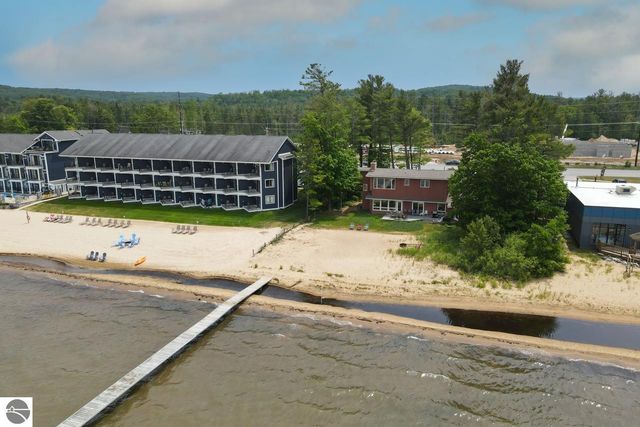 2175 N US-31 N, Traverse City, MI 49686