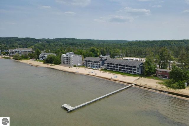 2175 N US-31 N, Traverse City, MI 49686