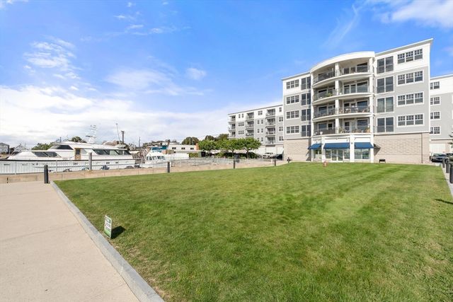 550 Pleasant St 307, Winthrop, MA 02152