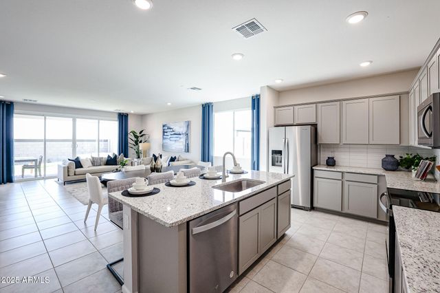 17920 W MONTANA DE ORO Drive, Surprise, AZ 85387