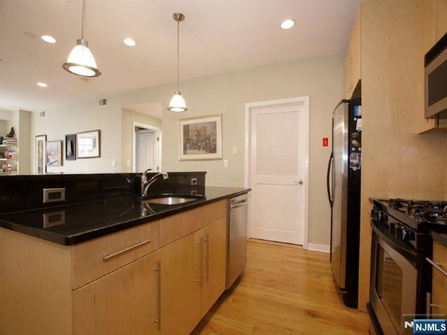 83 Monroe Street 4B, Hoboken, NJ 07030