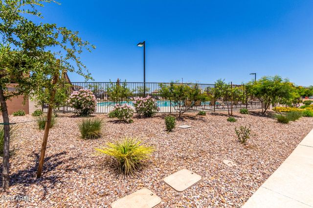 1876 S HUISH Drive, Gilbert, AZ 85295