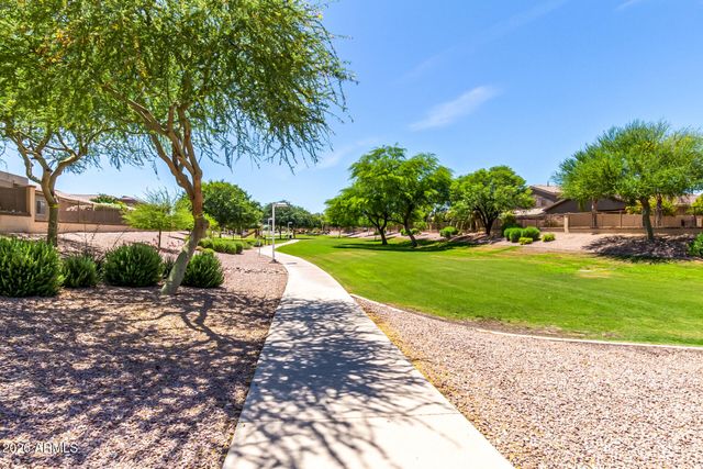1876 S HUISH Drive, Gilbert, AZ 85295