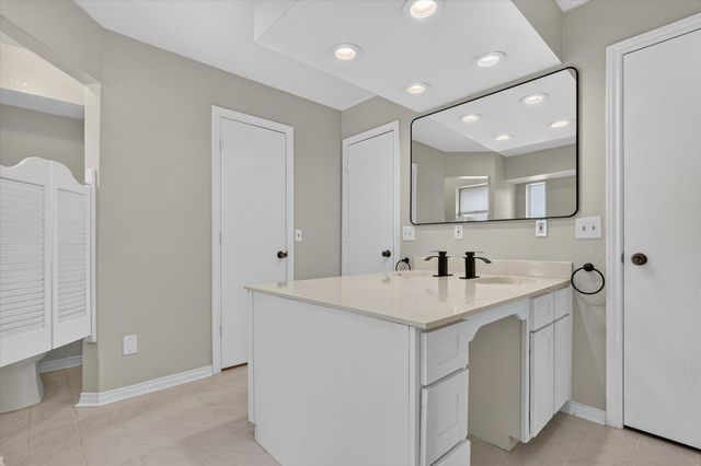 3001 Cross Bend Road, Plano, TX 75023