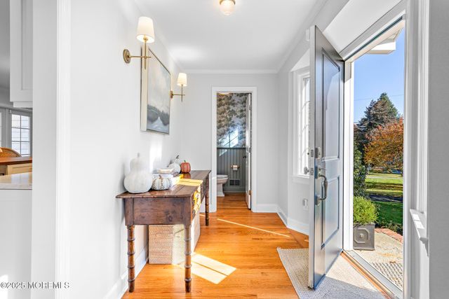 30 Crest Drive, Little Silver, NJ 07739