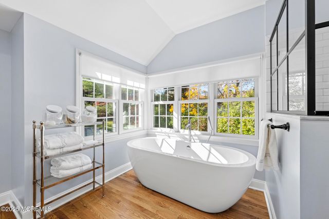 30 Crest Drive, Little Silver, NJ 07739