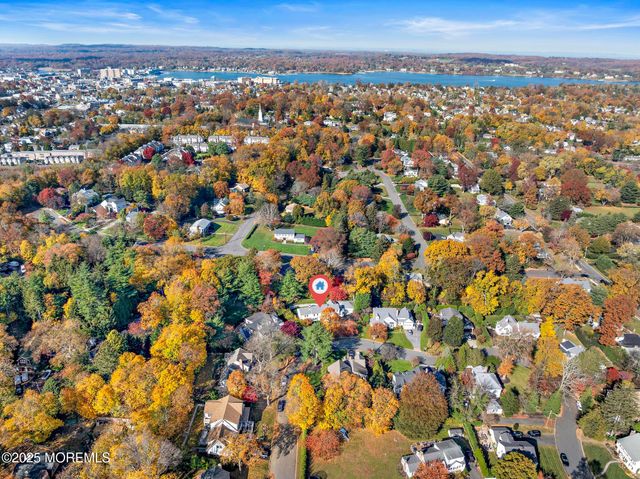 30 Crest Drive, Little Silver, NJ 07739