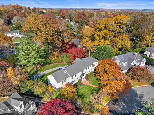 30 Crest Drive, Little Silver, NJ 07739