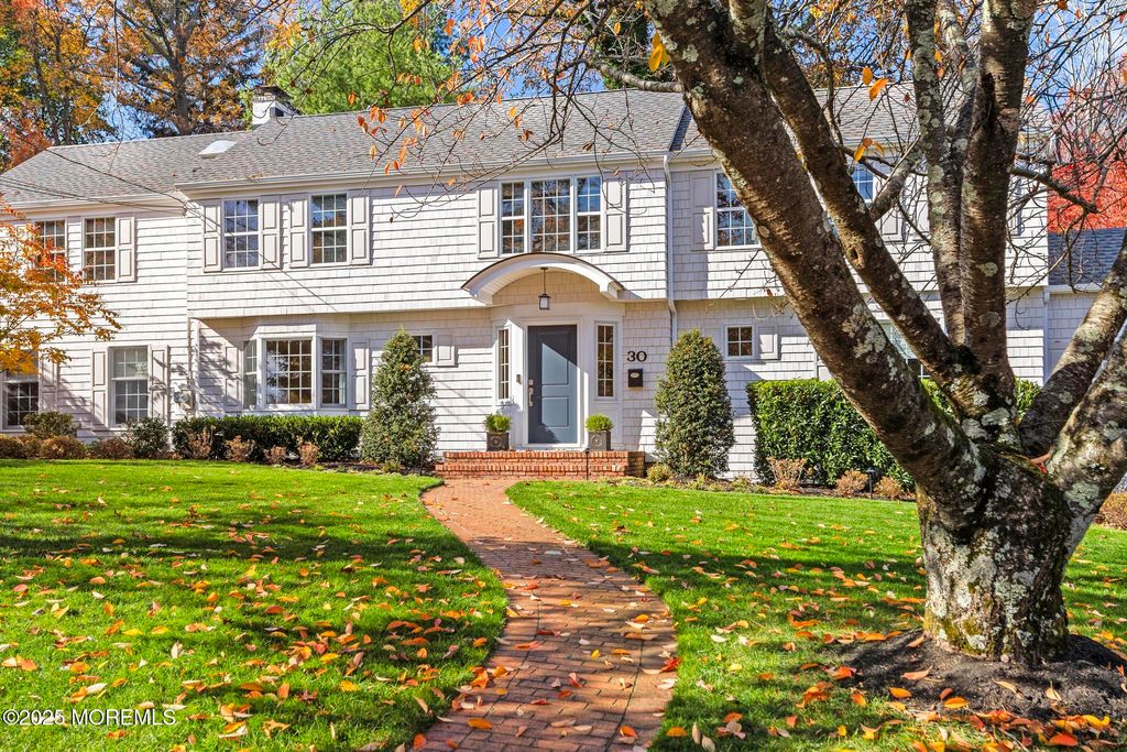 30 Crest Drive, Little Silver, NJ 07739