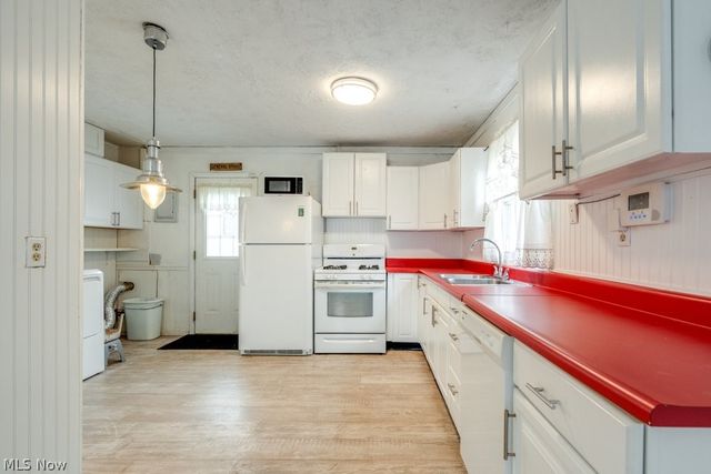 2712 Ridge Avenue SE, Warren, OH 44484