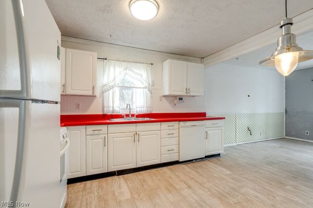 2712 Ridge Avenue SE, Warren, OH 44484