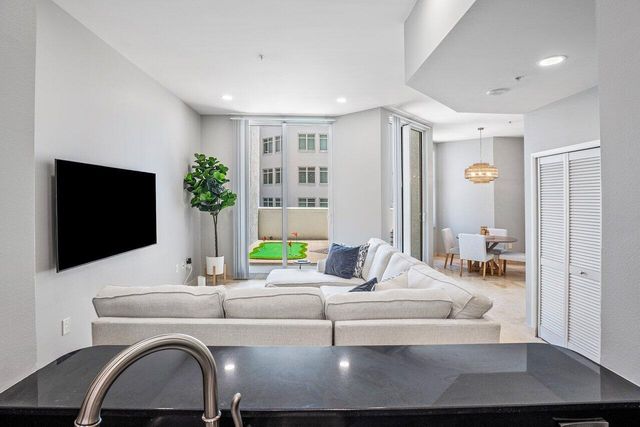 255 Evernia Street 306, West Palm Beach, FL 33401