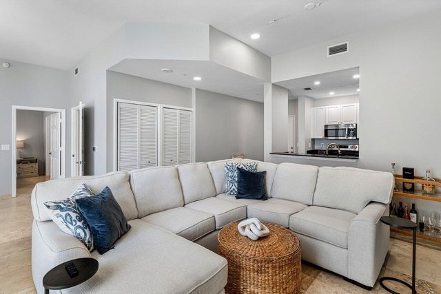 255 Evernia Street 306, West Palm Beach, FL 33401