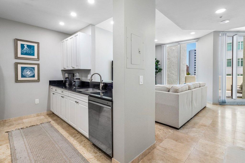 255 Evernia Street 306, West Palm Beach, FL 33401