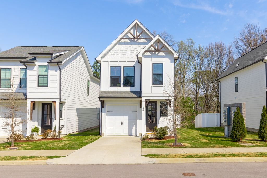 541 Taffy Way, Hermitage, TN 37076