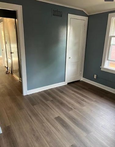 1095 Maryland Avenue E, Saint Paul, MN 55106