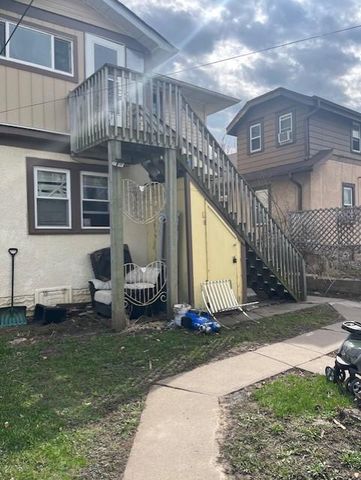1095 Maryland Avenue E, Saint Paul, MN 55106