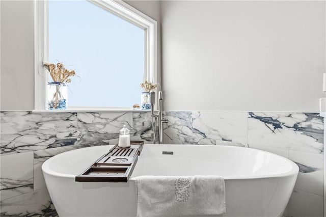 1122 Flagstone Way, Acworth, GA 30101