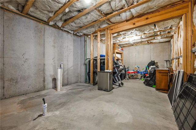 1122 Flagstone Way, Acworth, GA 30101