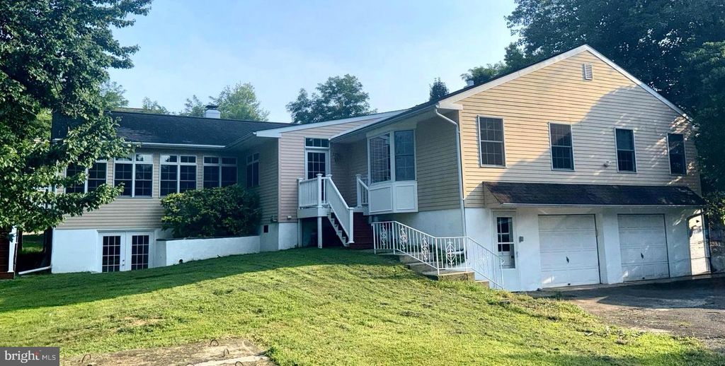 1339 HILL ST, Langhorne, PA 19047