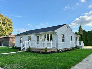 971 Strawberry Street, Dundee, MI 48131