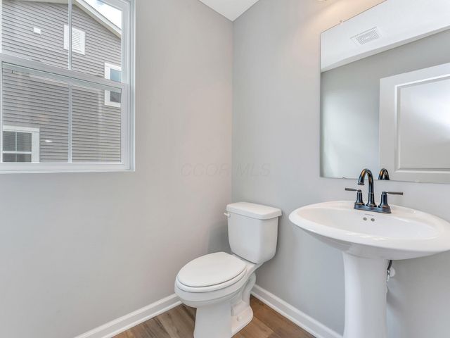 9055 Hawk Hill Way, Plain City, OH 43064