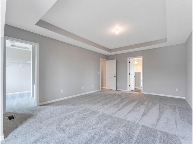 9055 Hawk Hill Way, Plain City, OH 43064