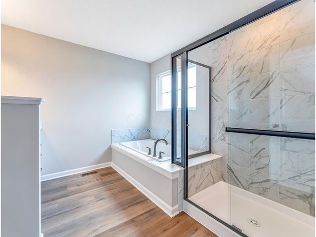 9055 Hawk Hill Way, Plain City, OH 43064